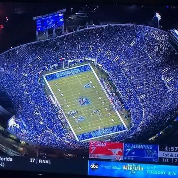 Meet your Posher, Mack - Picture 1 of 1